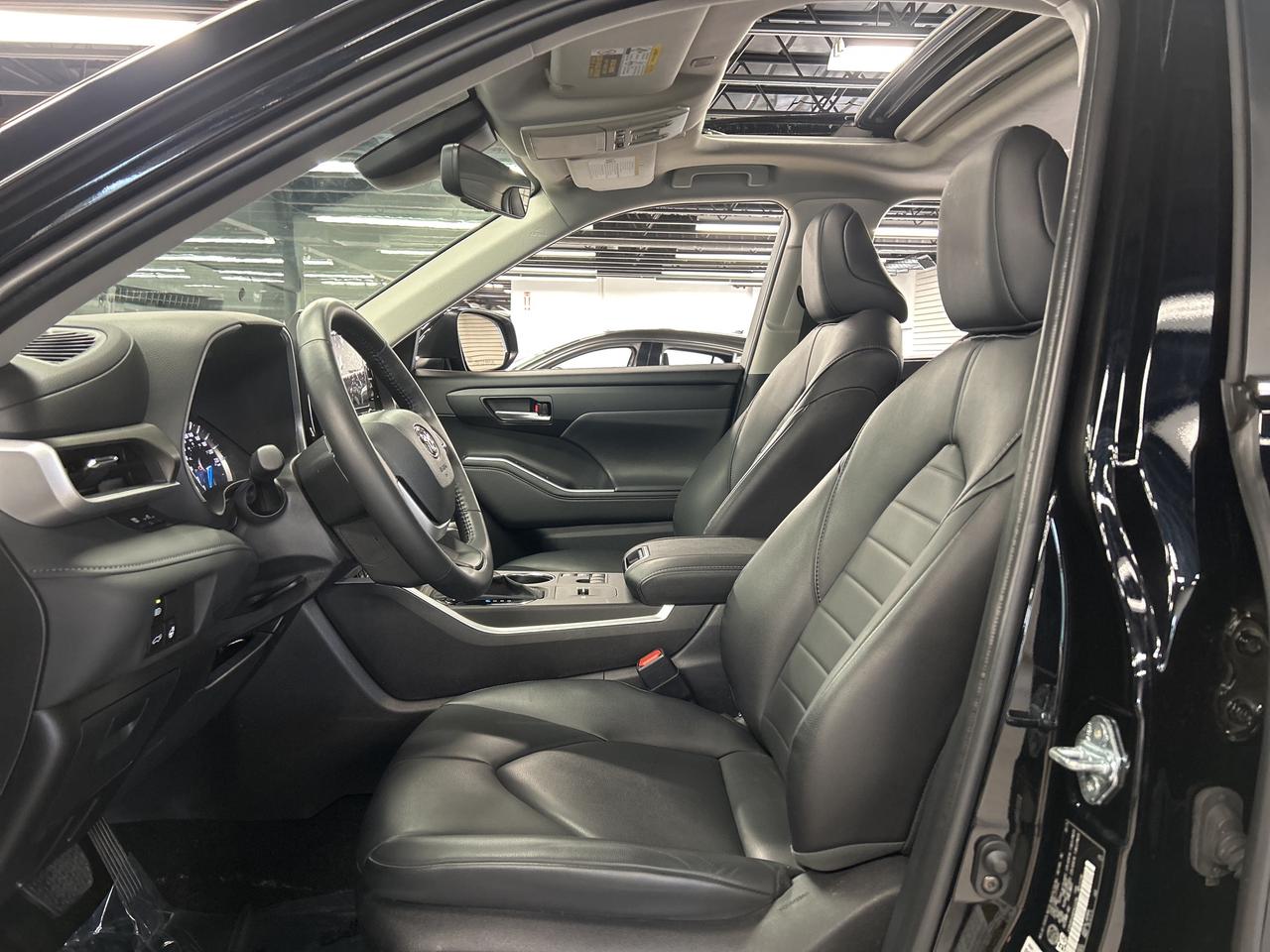 2024 Toyota Highlander HYBRID xle awd Photo
