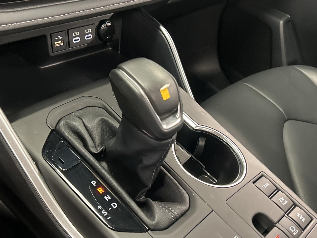 2024 Toyota Highlander HYBRID xle awd Photo