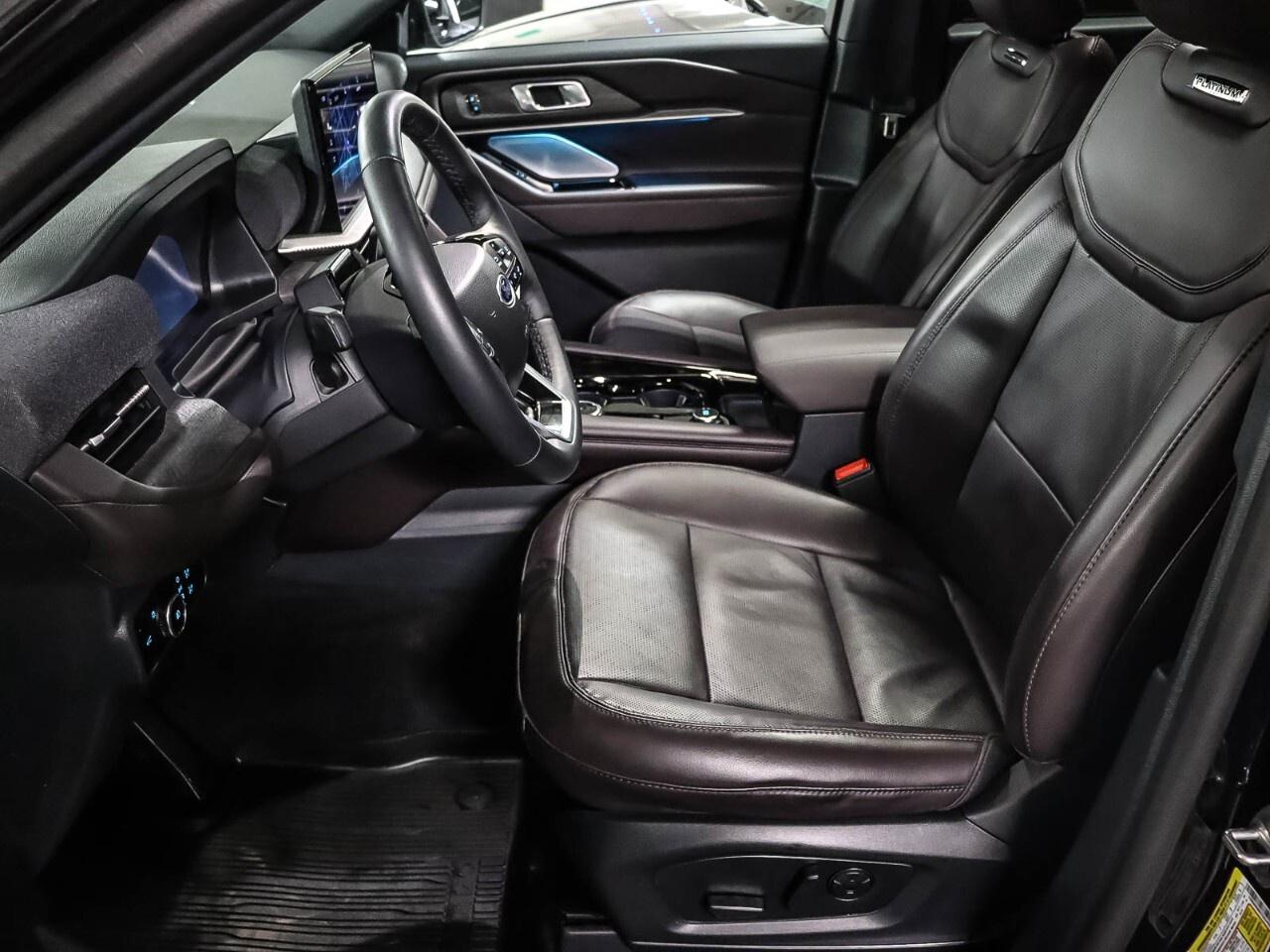 2026 Ford Explorer Platinum 4WD Photo