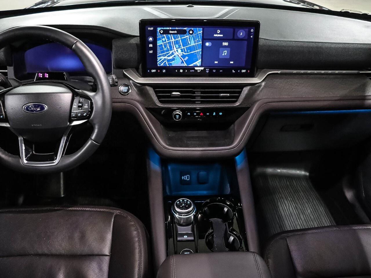 2026 Ford Explorer Platinum 4WD Photo