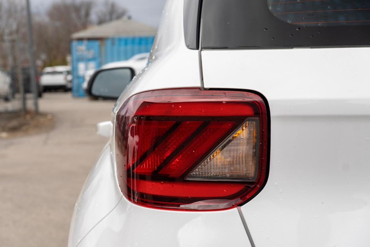 2023 Hyundai Venue Preferred IVT Photo