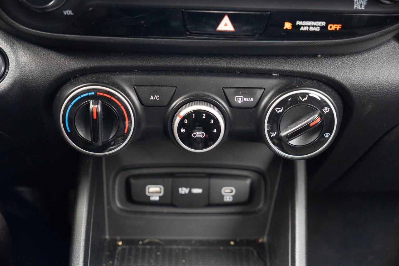 2023 Hyundai Venue Preferred IVT Photo