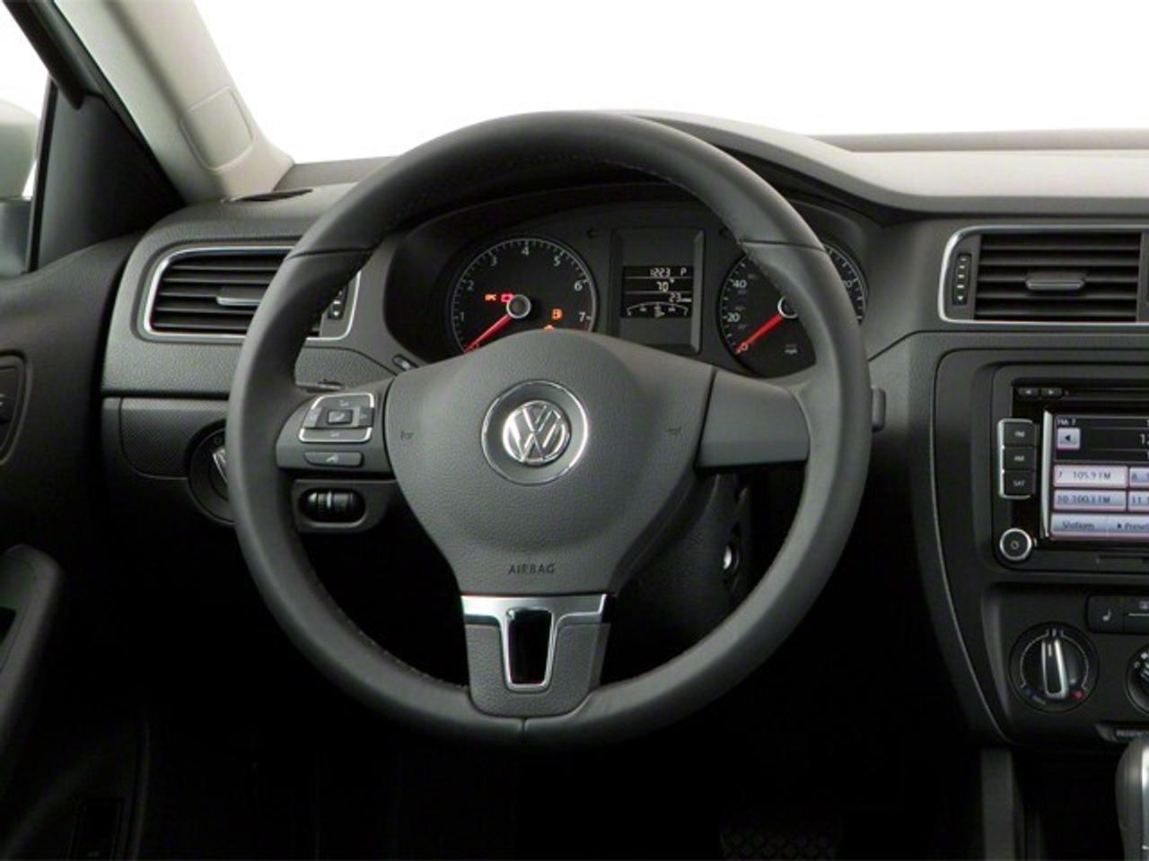2013 Volkswagen Jetta Sedan 4dr 2.0T TDI DSG Highline Photo