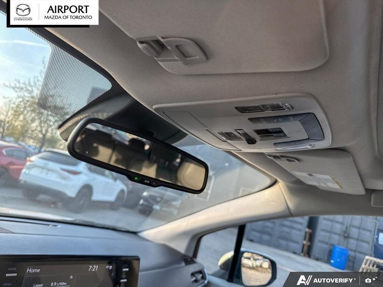 2024 Toyota Sienna XLE XLE  No Accident  1Owner  Finance Discount $15 Photo
