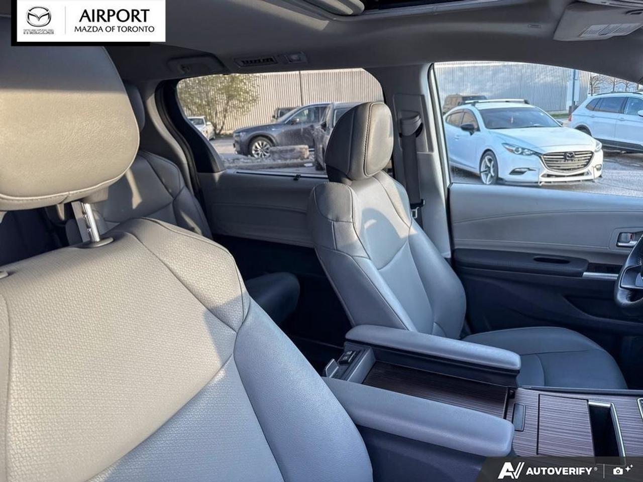 2024 Toyota Sienna XLE XLE  No Accident  1Owner  Finance Discount $15 Photo