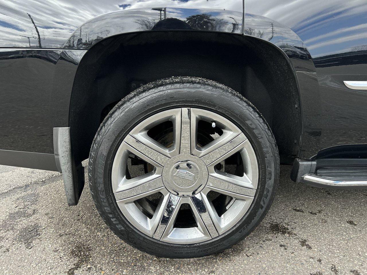 2017 Cadillac Escalade Premium Under 100,000kms Rear DVD 22 Inch Wheels Photo