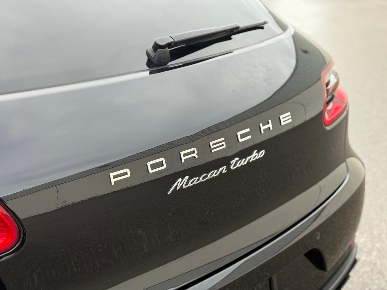 2015 Porsche Macan TURBO   NO ACCIDENT   BOSE SOUND   RED INTERIOR Photo