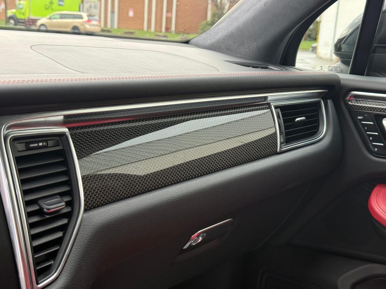 2015 Porsche Macan TURBO   NO ACCIDENT   BOSE SOUND   RED INTERIOR Photo