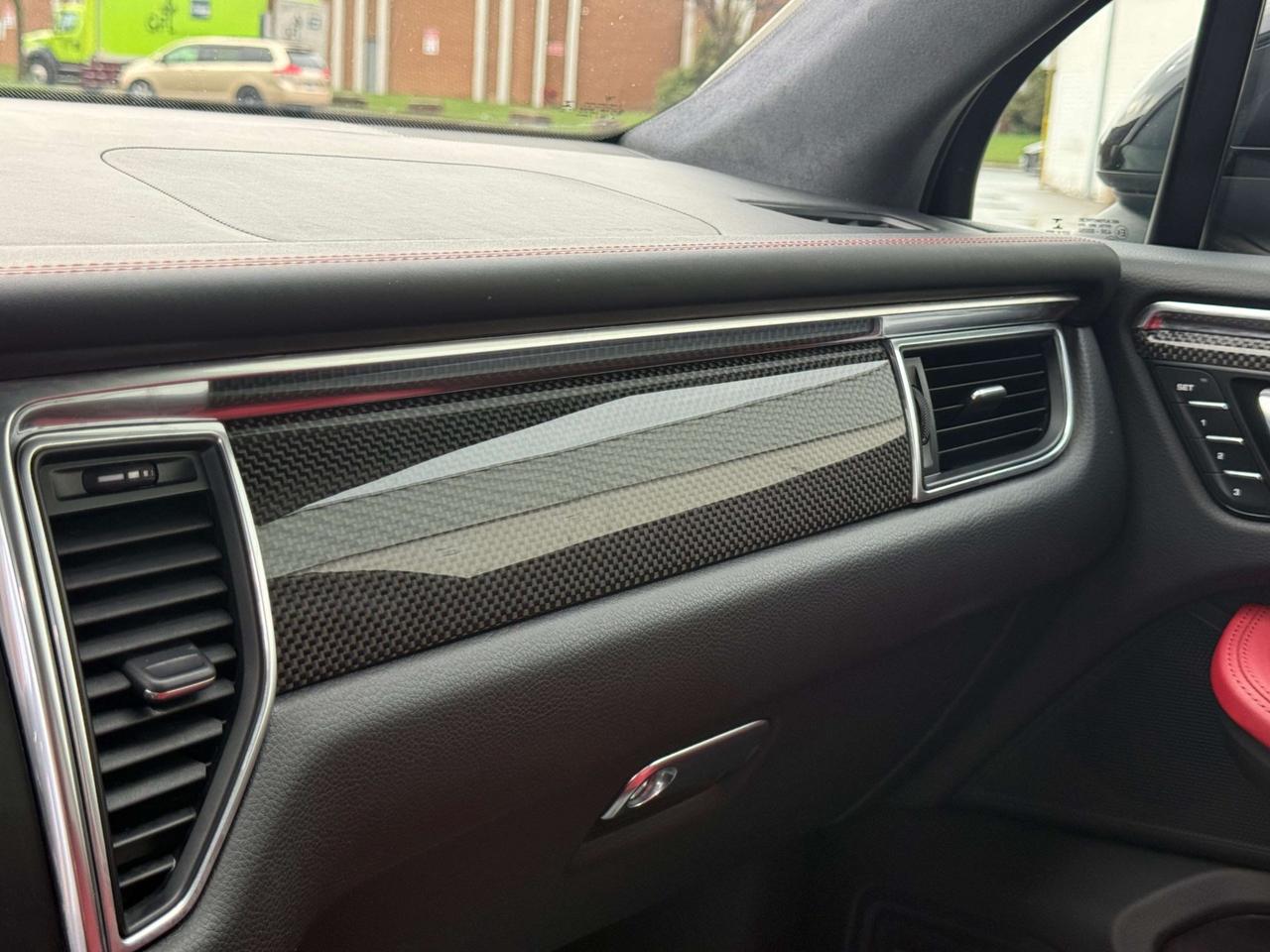 2015 Porsche Macan TURBO   NO ACCIDENT   BOSE SOUND   RED INTERIOR   VENTILATED F SEATS Photo