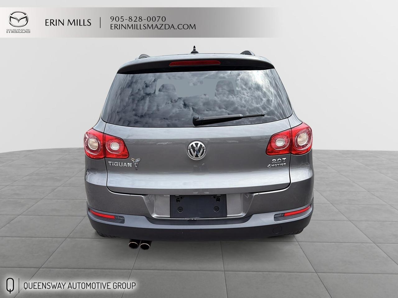 2011 Volkswagen Tiguan COMFORTLINE 4Motion Photo