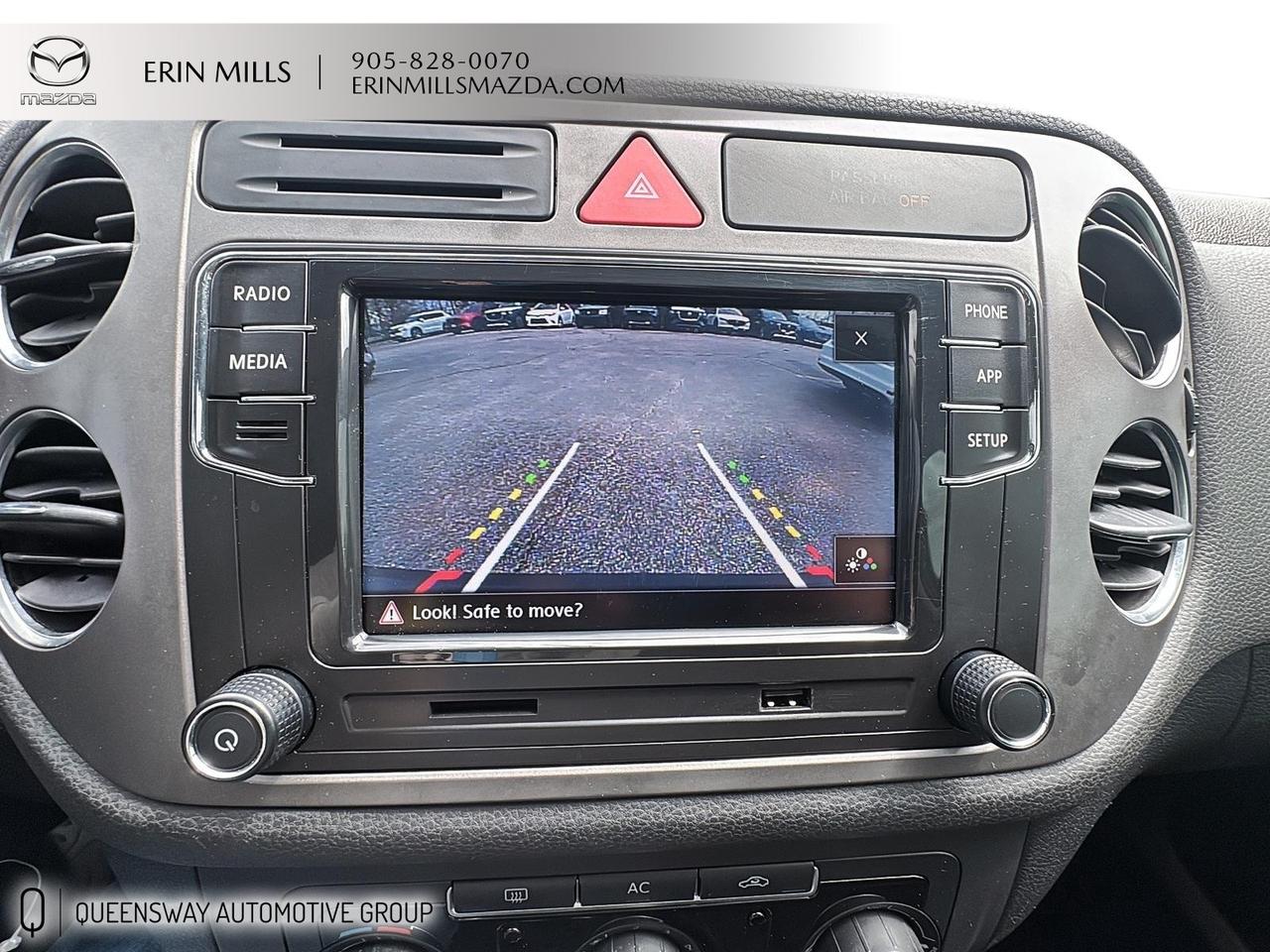 2011 Volkswagen Tiguan COMFORTLINE 4Motion Photo