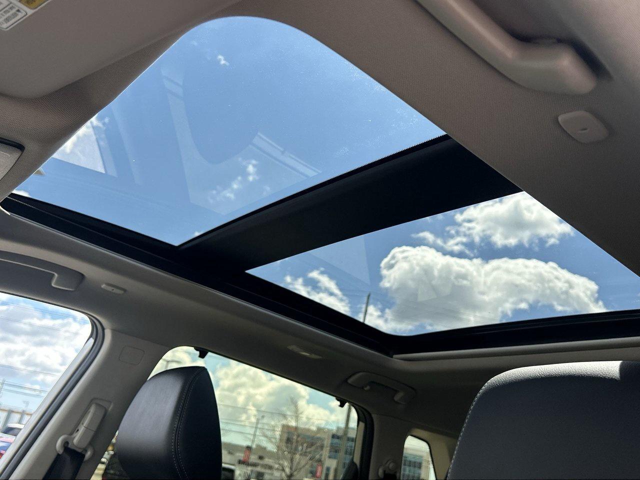 2025 Nissan Rogue SL Leather Digigtal Guages 12 Inch Screen 360 Cam Photo