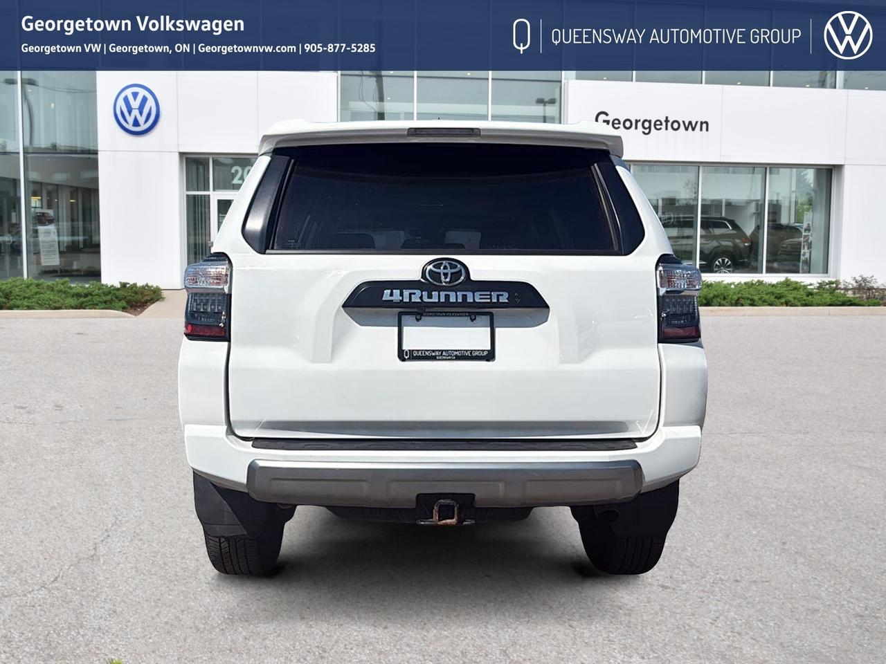 2022 Toyota 4Runner BASE Photo