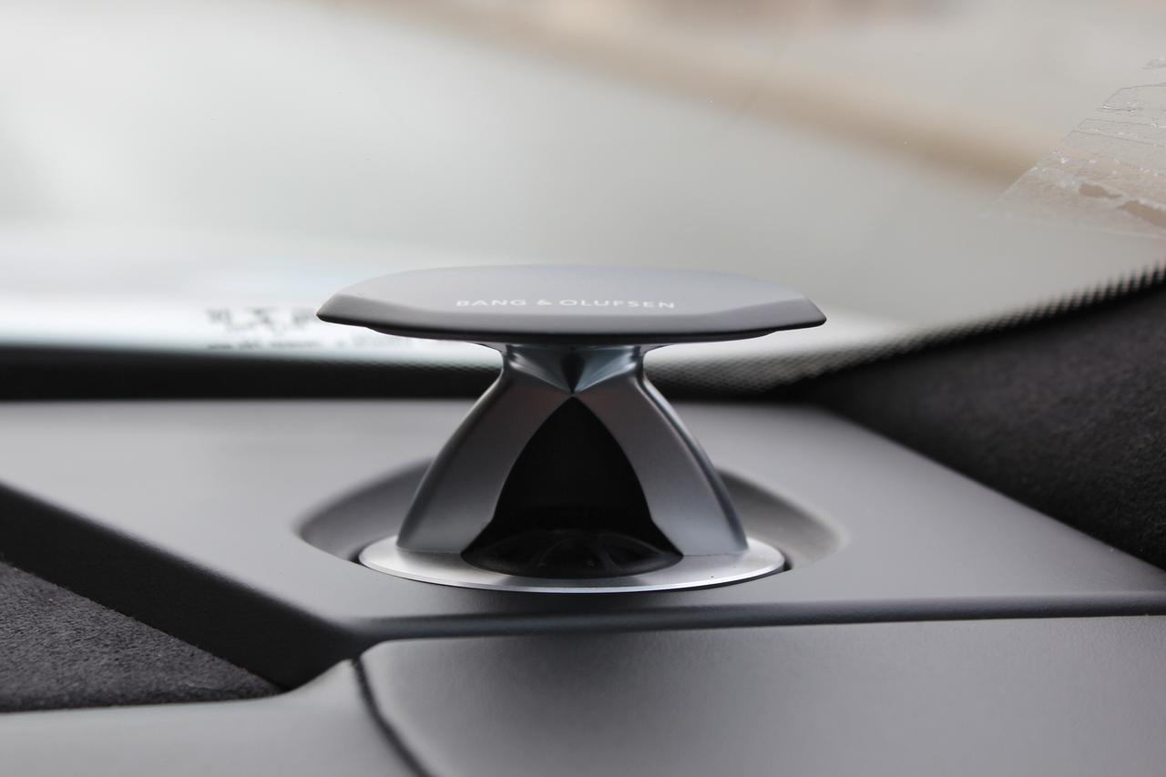 2020 Lamborghini Urus  Photo