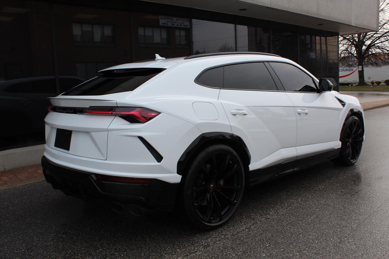 2020 Lamborghini Urus  Photo