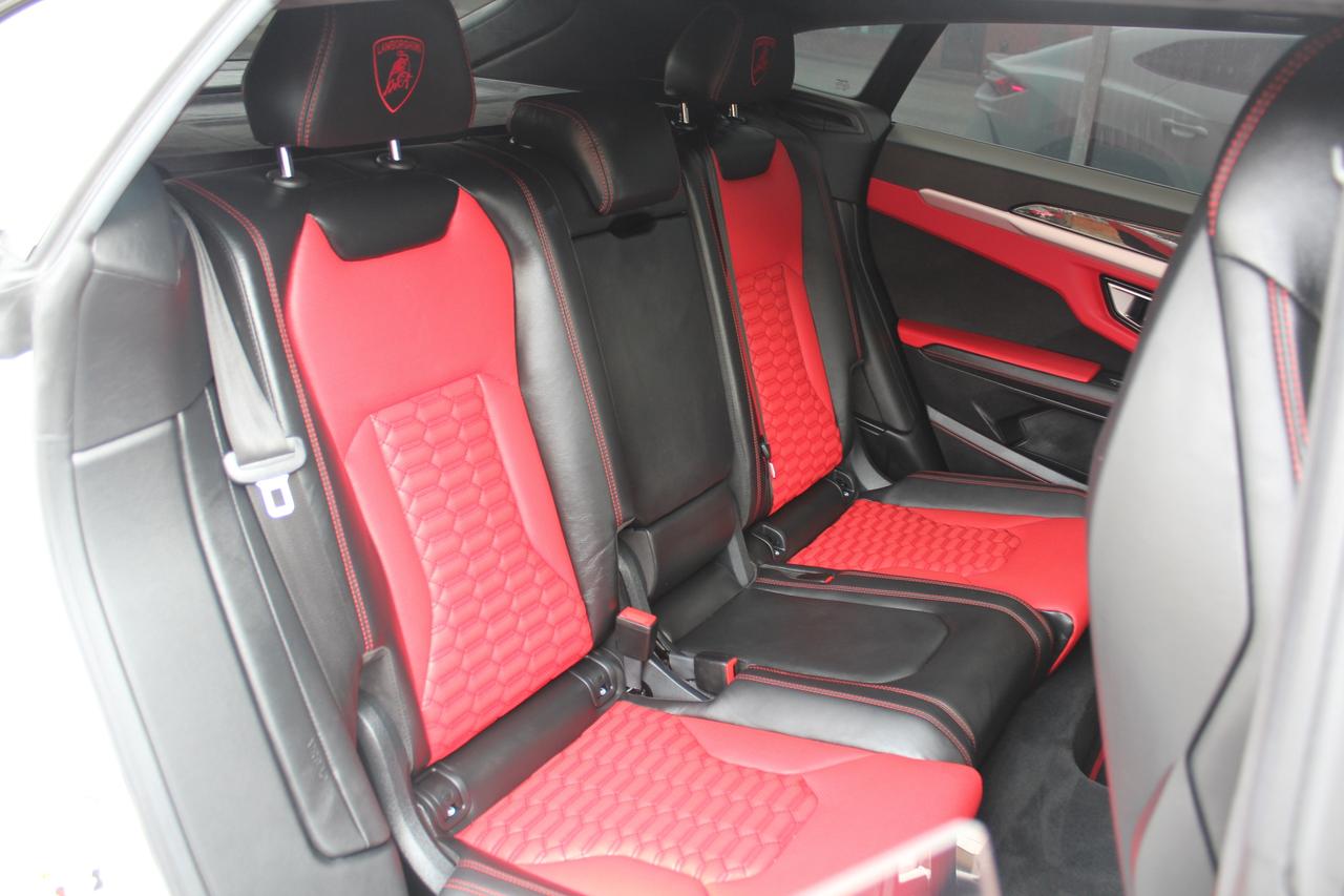 2020 Lamborghini Urus  Photo