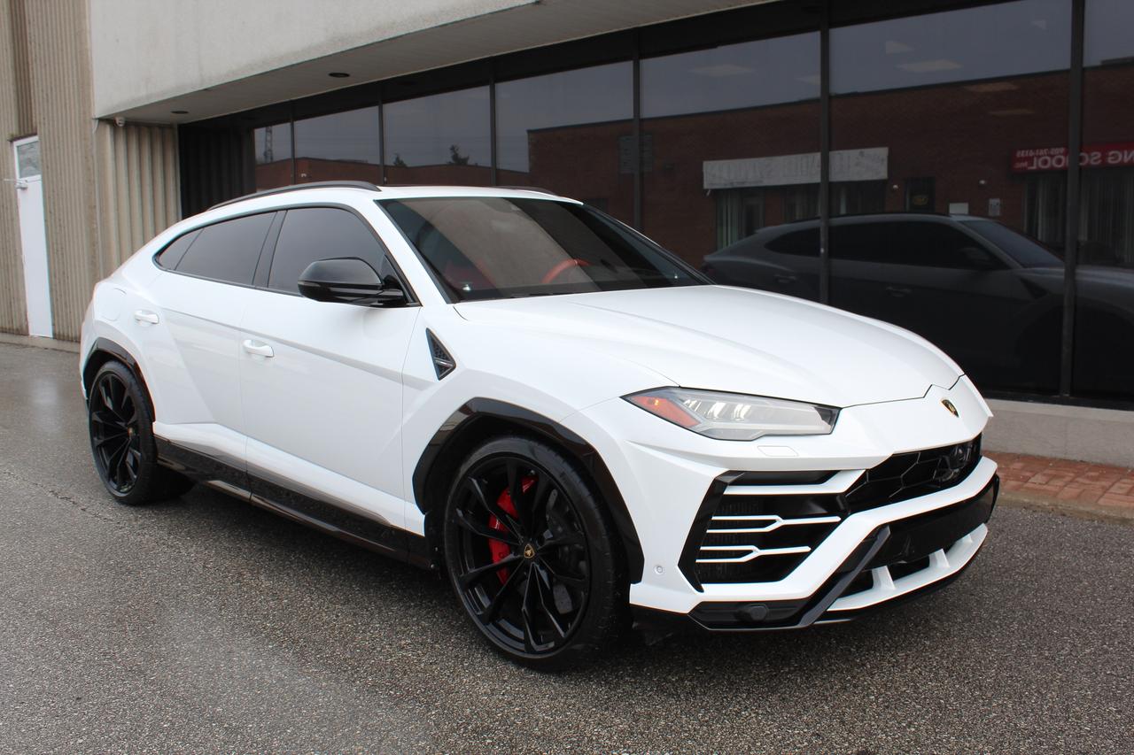 2020 Lamborghini Urus  Photo