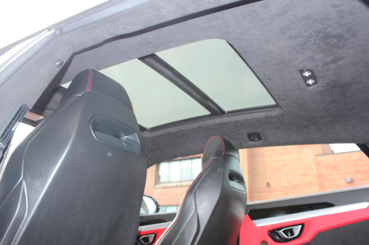 2020 Lamborghini Urus  Photo