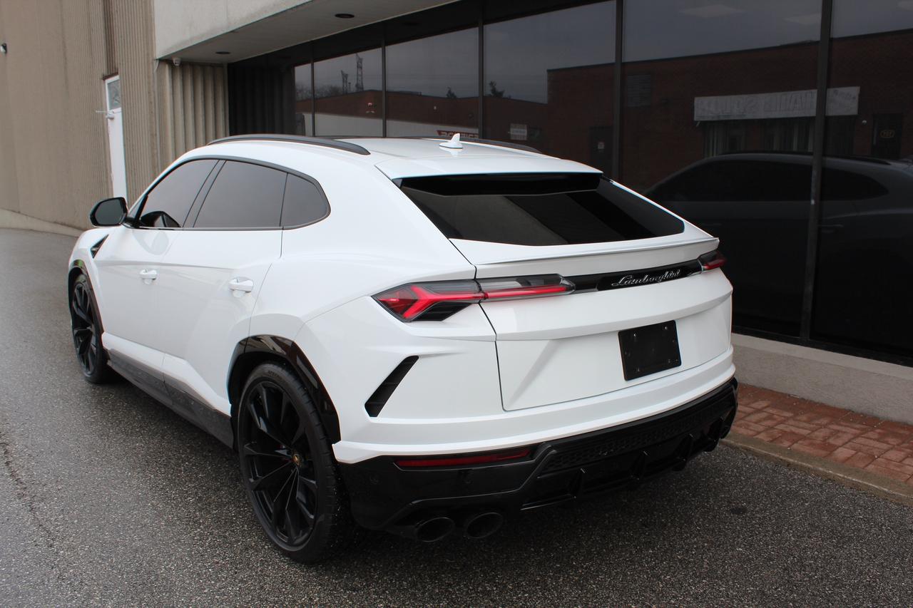 2020 Lamborghini Urus  Photo