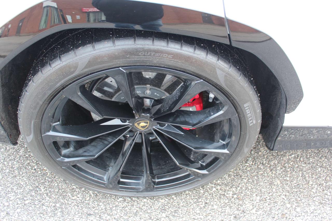 2020 Lamborghini Urus  Photo
