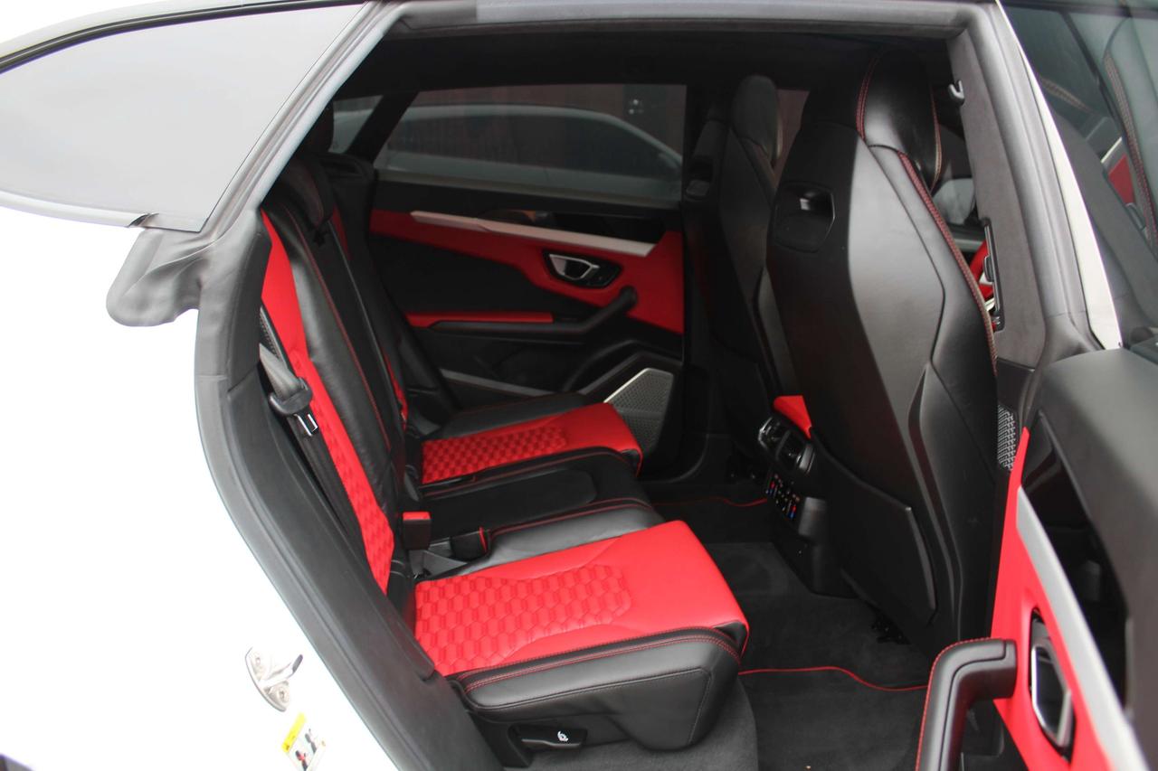 2020 Lamborghini Urus  Photo