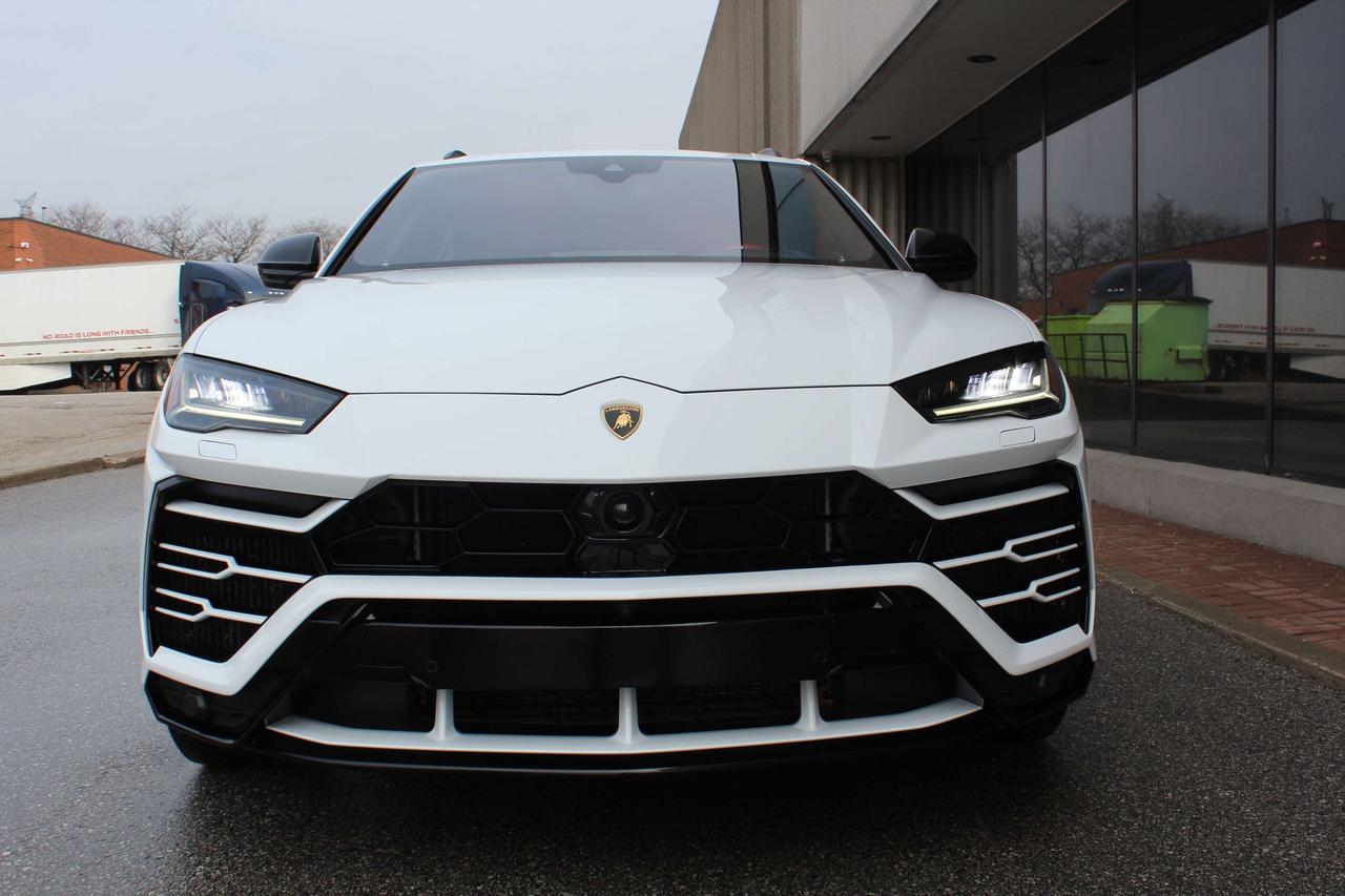 2020 Lamborghini Urus  Photo