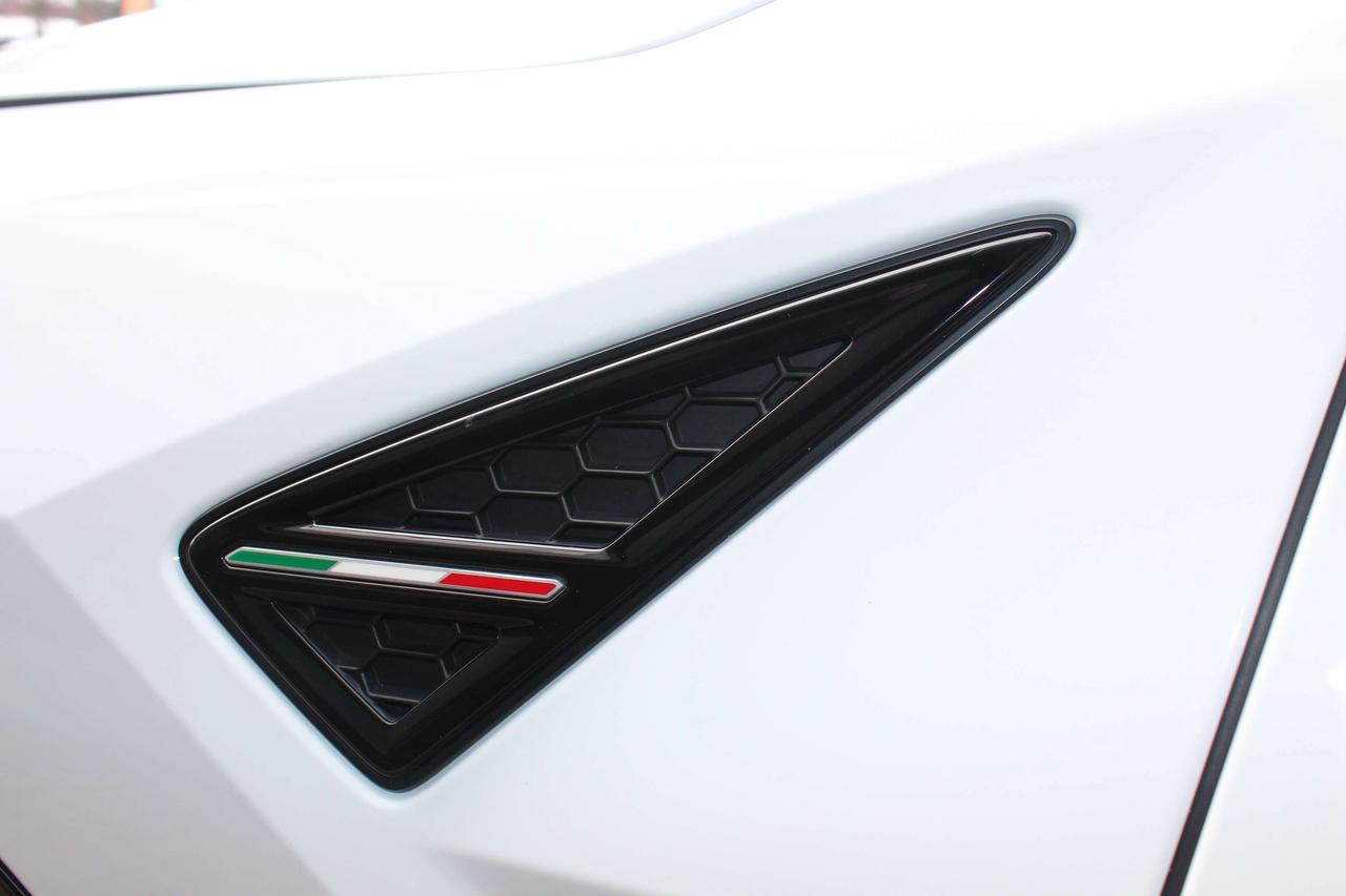 2020 Lamborghini Urus  Photo