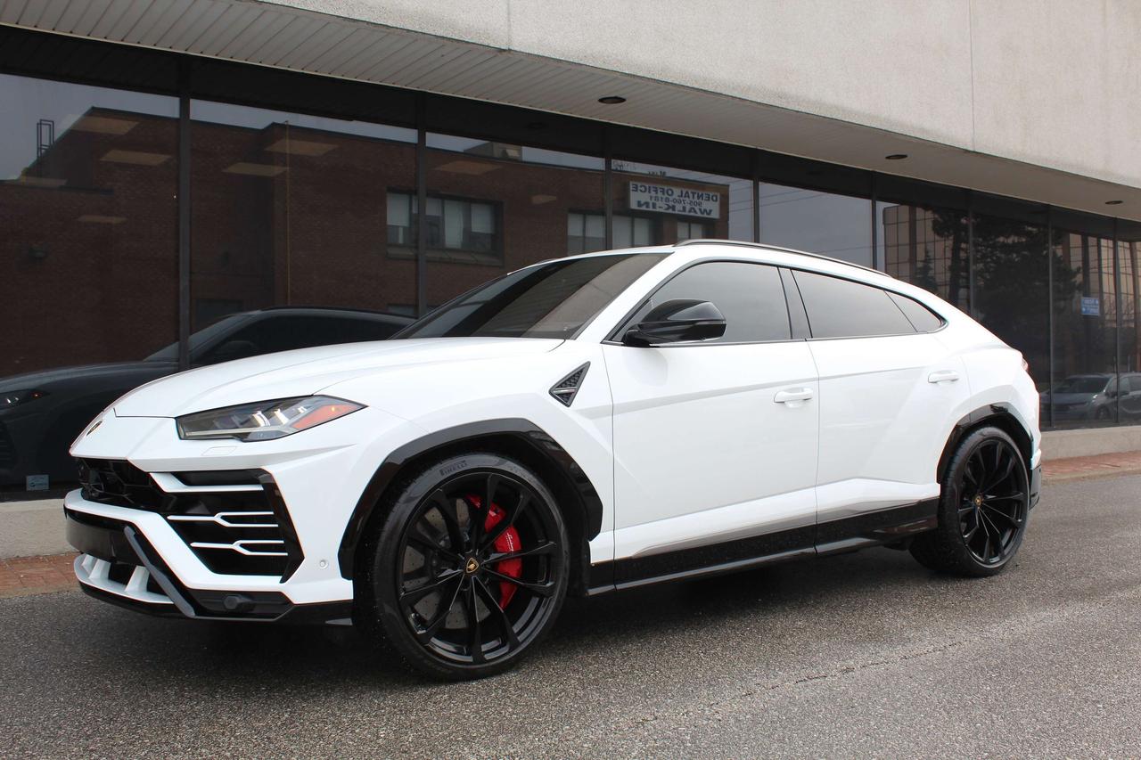 2020 Lamborghini Urus  Photo