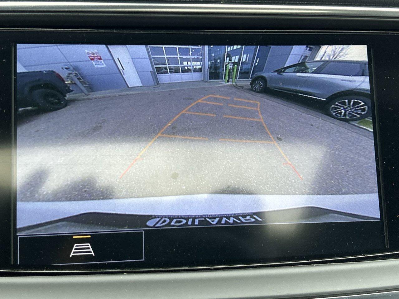 2023 Buick Enclave Essence Dual-Sunroof BOSE Audio 20 Inch Wheels Nav Photo