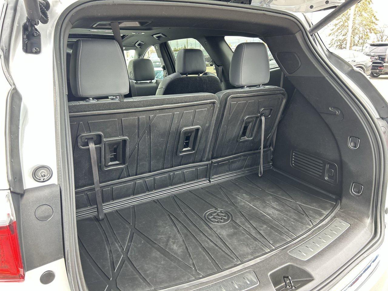 2023 Buick Enclave Essence Dual-Sunroof BOSE Audio 20 Inch Wheels Nav Photo