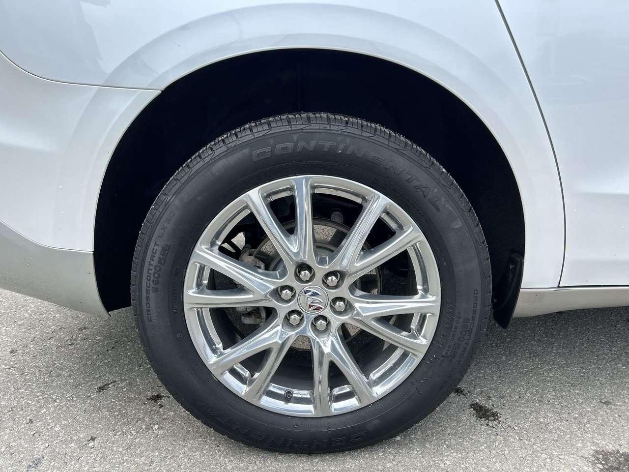 2023 Buick Enclave Essence 1-Owner   Dual-Sunroof   BOSE Audio   20 I Photo