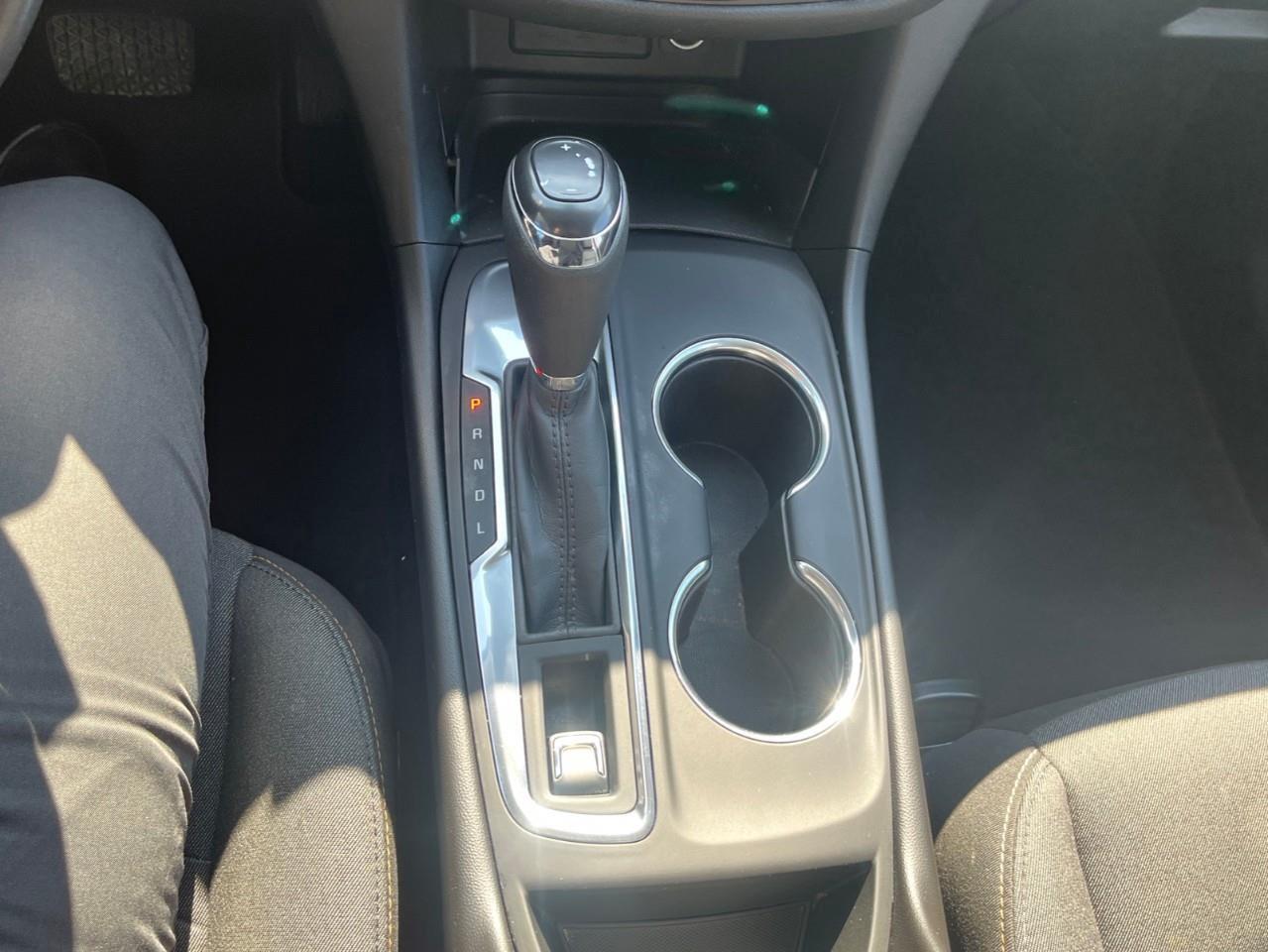 2020 Chevrolet Equinox LT CLEAN LOCAL TRADE Photo