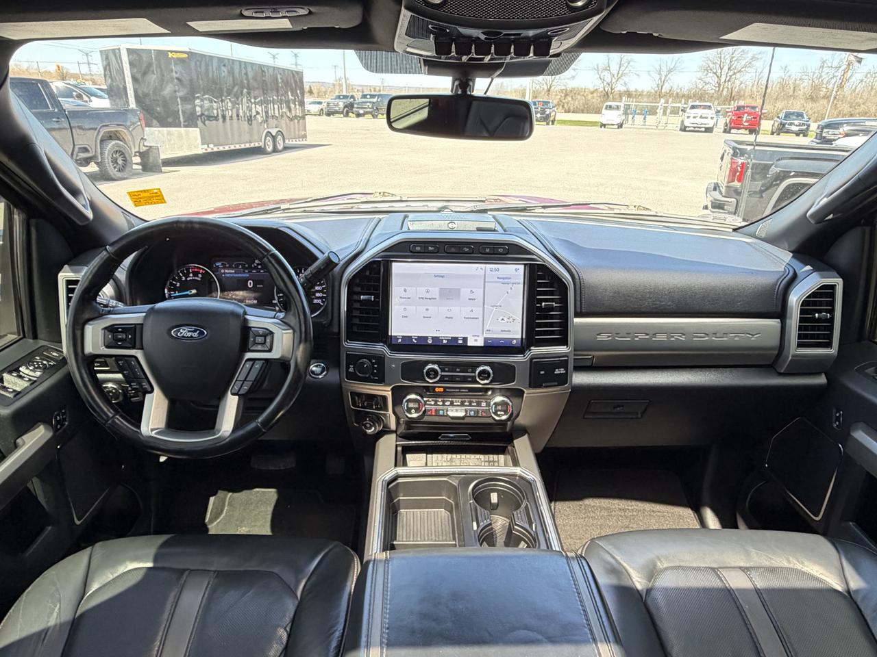 2022 Ford F-350 Platinum 4WD Crew Cab 6.75' Box Photo