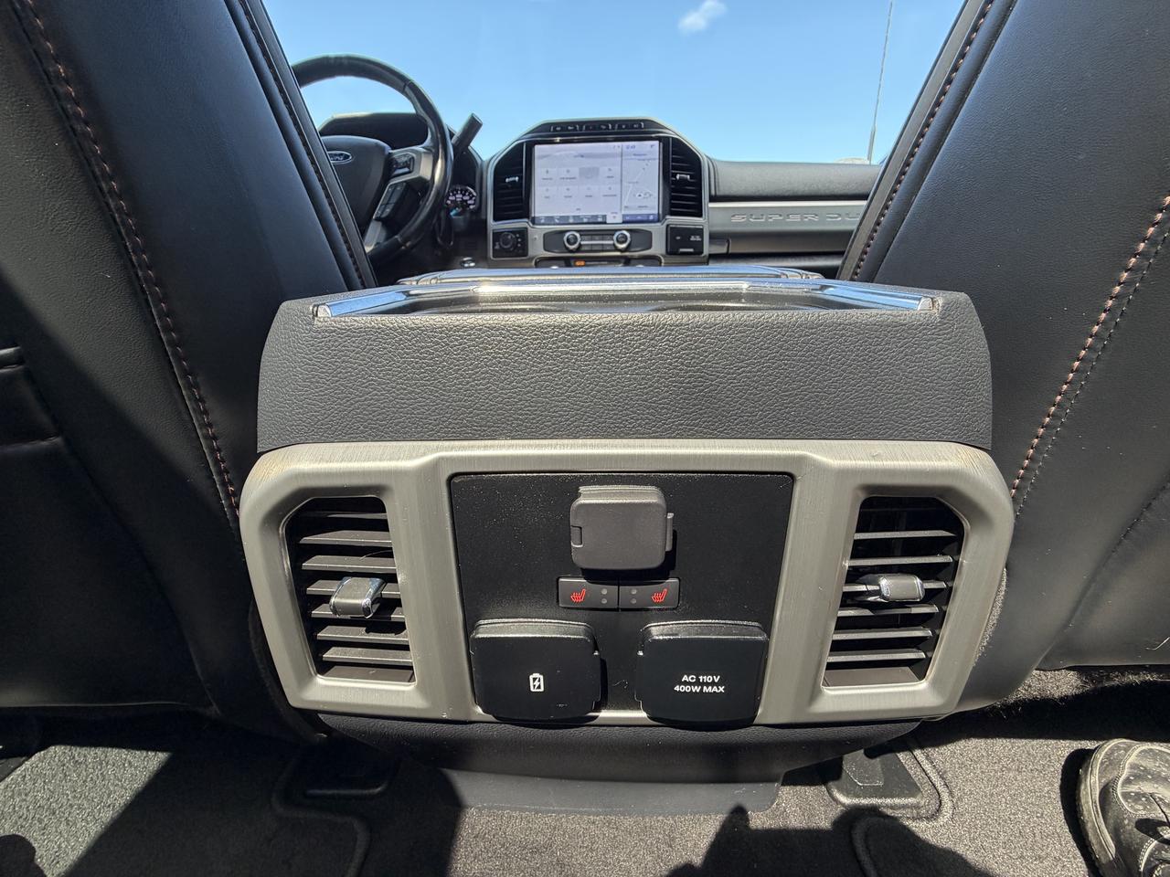 2022 Ford F-350 Platinum 4WD Crew Cab 6.75' Box Photo