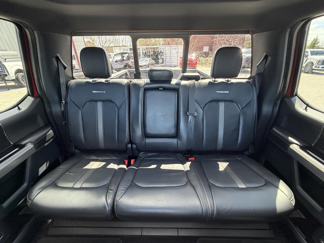 2022 Ford F-350 Platinum 4WD Crew Cab 6.75' Box Photo