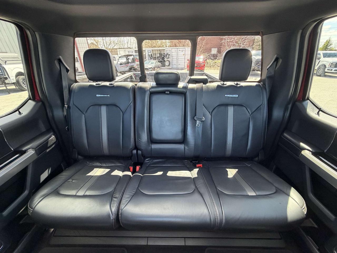 2022 Ford F-350 Platinum 4WD Crew Cab 6.75' Box Photo