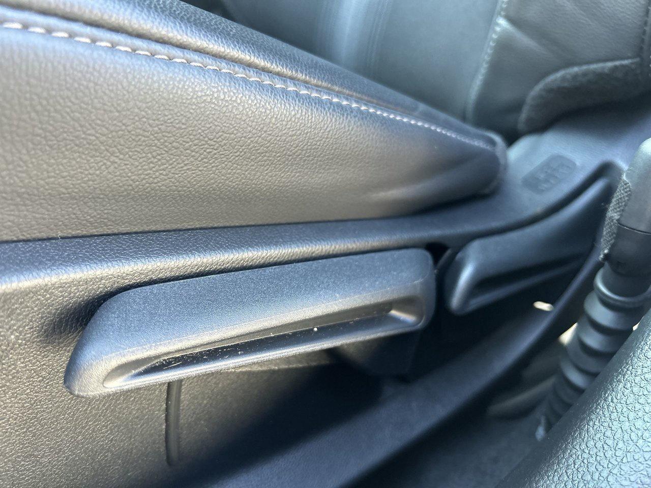 2024 Honda Civic Sedan Sport Low KMs Off-Lease Sunroof Blind-Spot Adaptiv Photo