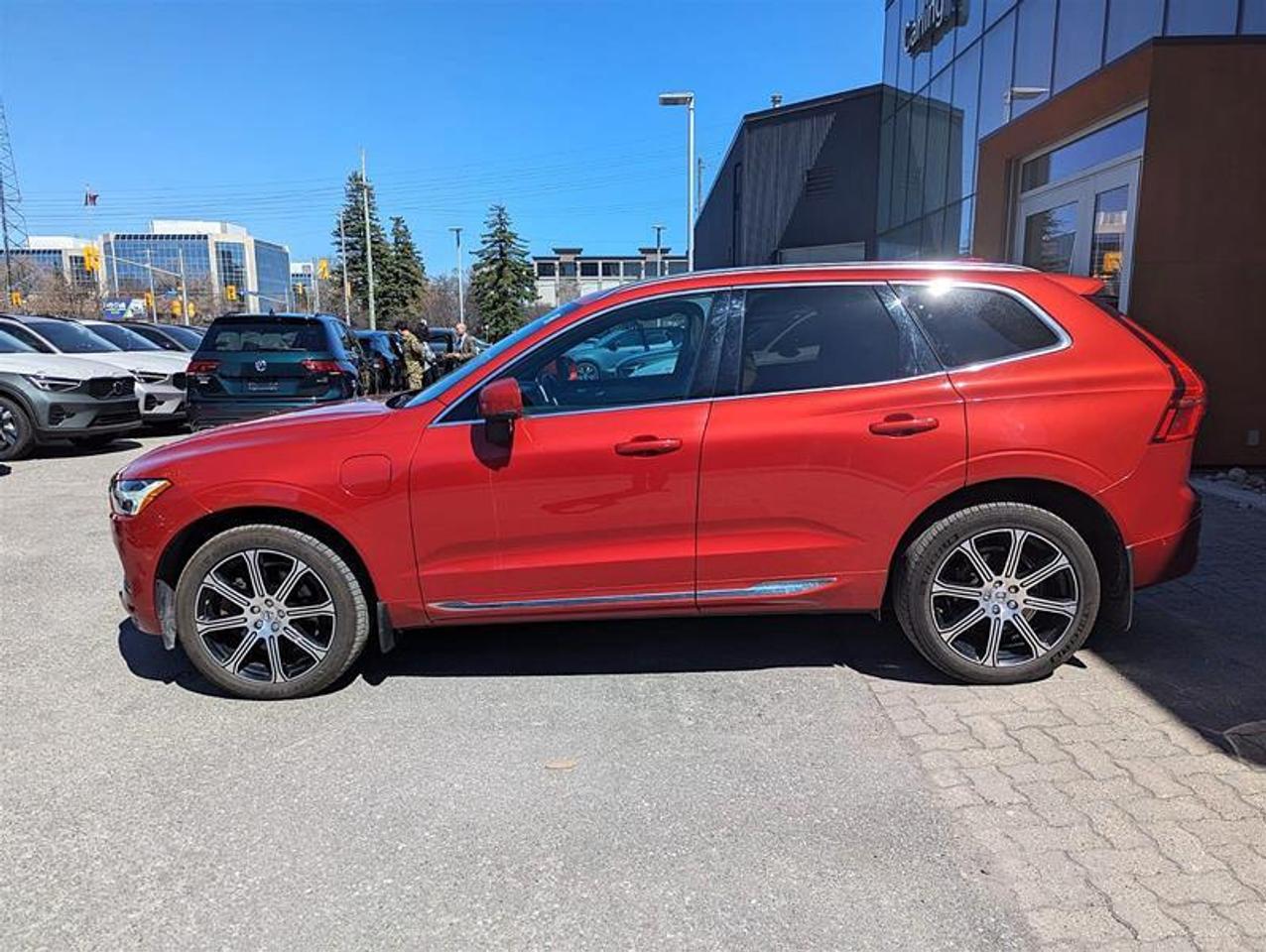 2019 Volvo XC60 T8 Inscription   Air Susp   PHEV   Nappa   AWD Photo4