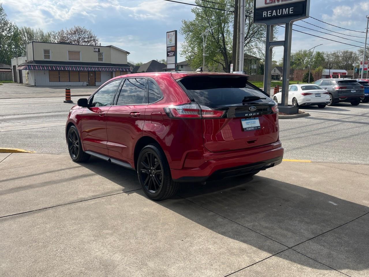 2022 Ford Edge ST Line Clean Local Trade Photo