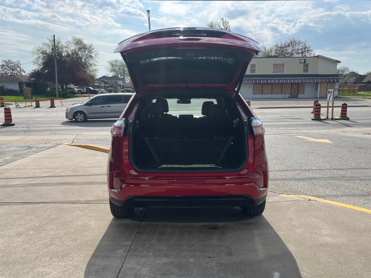 2022 Ford Edge ST Line Clean Local Trade Photo