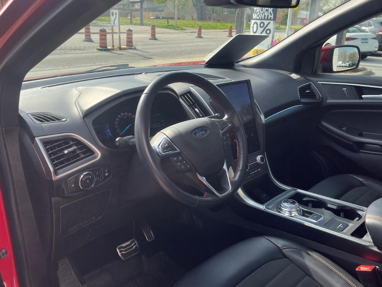 2022 Ford Edge ST Line Clean Local Trade Photo