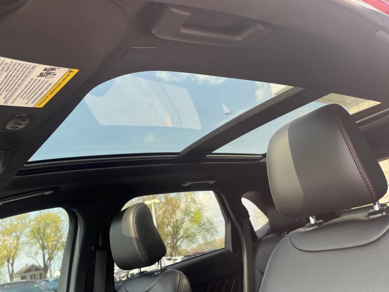 2022 Ford Edge ST Line Clean Local Trade Photo