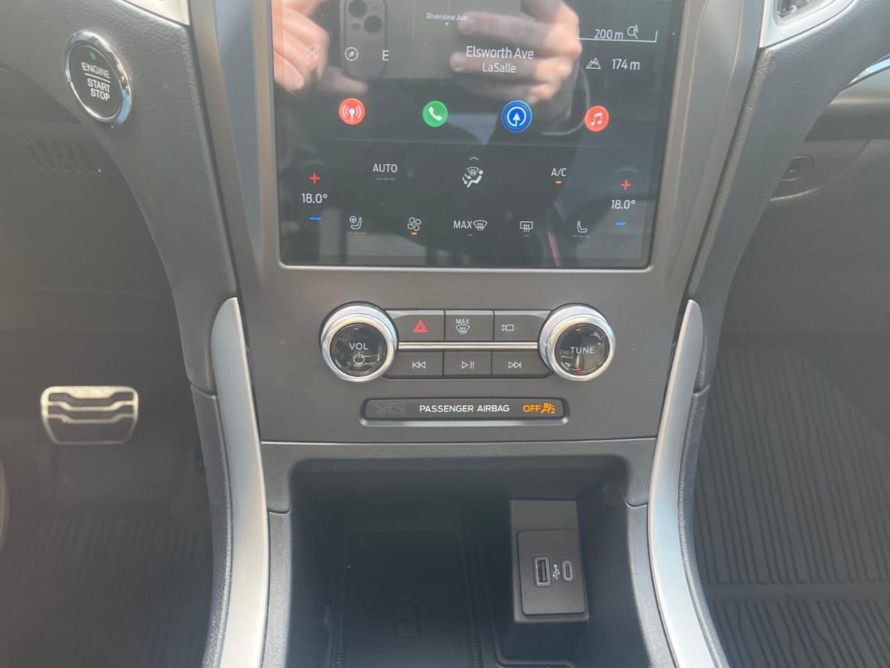2022 Ford Edge ST Line Clean Local Trade Photo