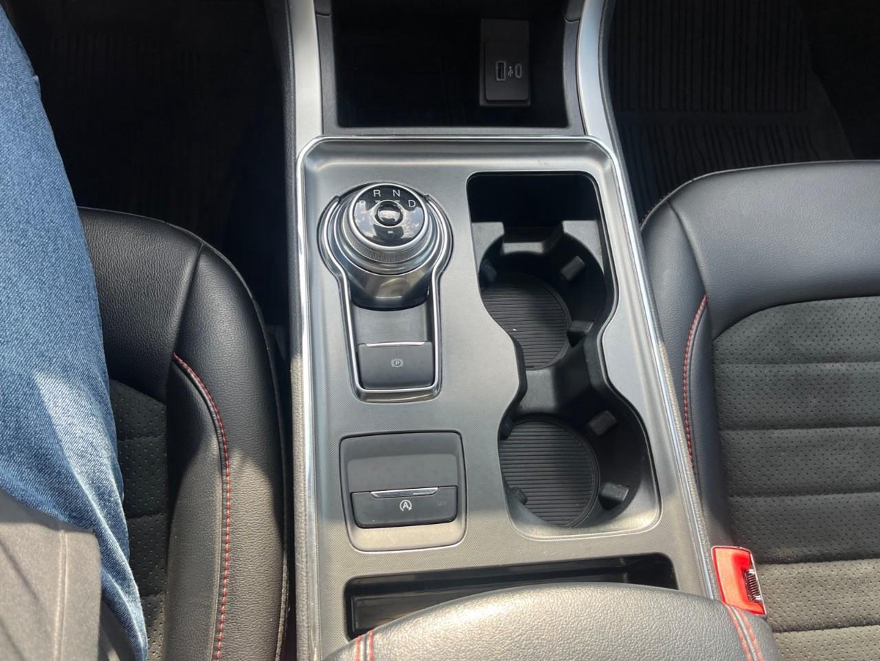 2022 Ford Edge ST Line Clean Local Trade Photo