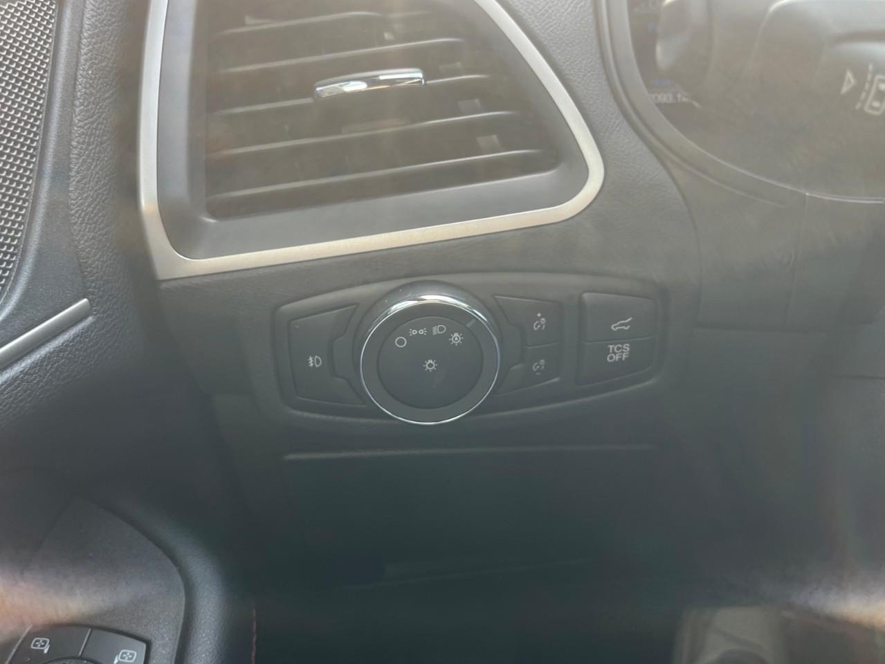 2022 Ford Edge ST Line Clean Local Trade Photo