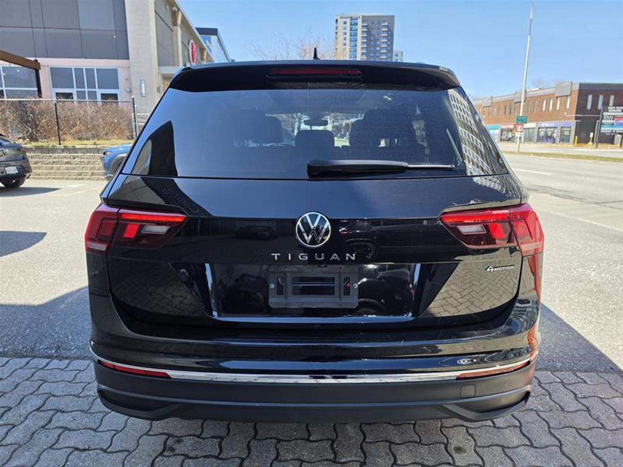 2022 Volkswagen Tiguan Comfortline 4MOTION Panoramic Roof Leather Photo4