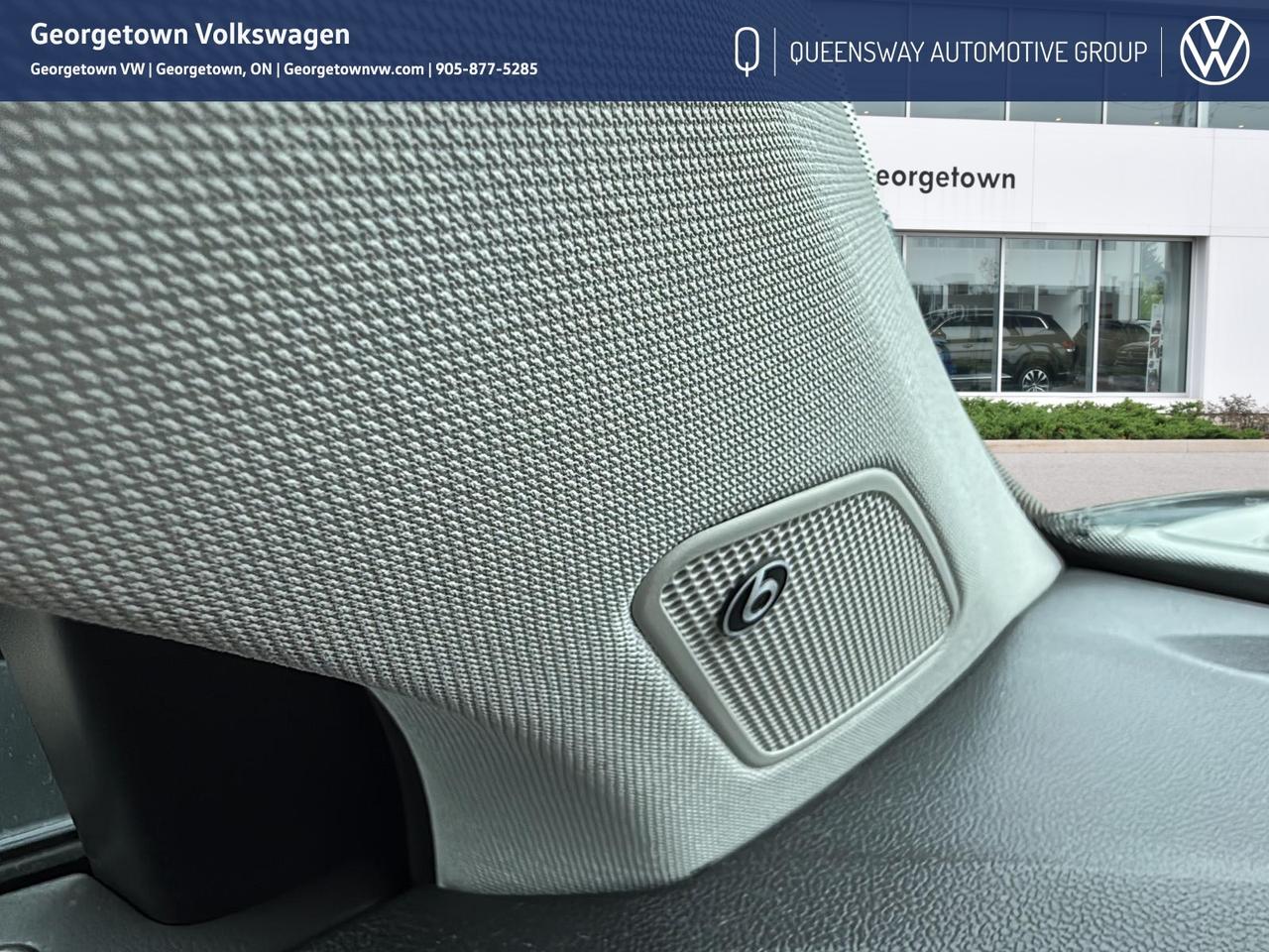 2022 Volkswagen Taos Highline Photo