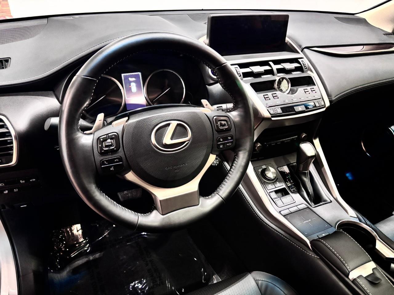 2018 Lexus NX 300h EXECUTIVE PACKAGE - 1 OWNER Photo