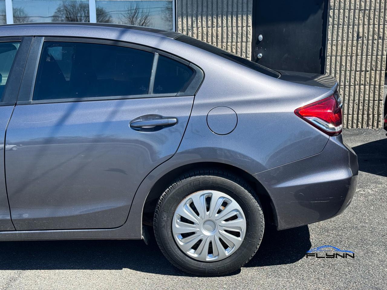 2015 Honda Civic LX Sedan CVT Low KMS - Clean Carfax! Photo