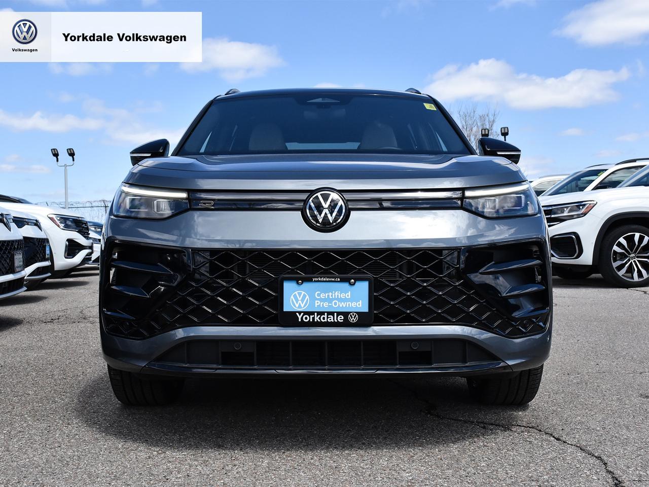 2025 Volkswagen Tiguan Comfortline R-Line Black Photo